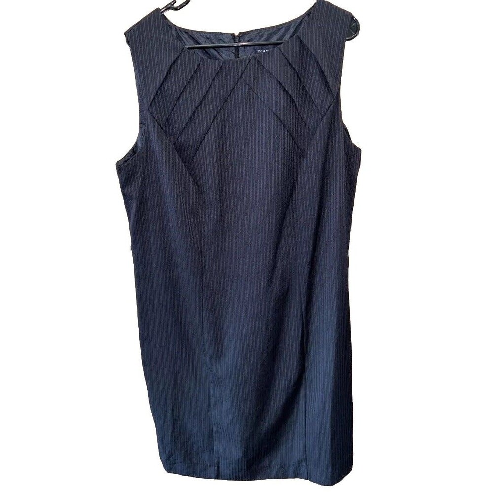 True Envy Black Pinstripe Shift Dress Sleeveless Zip Pleated 14W Women